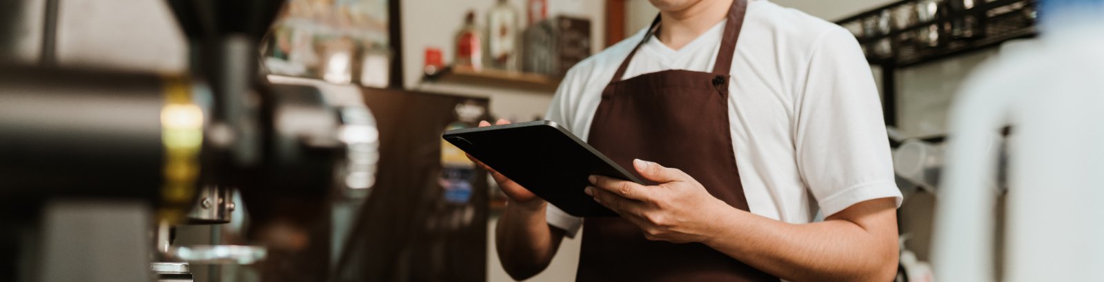 Barista working in a cafe